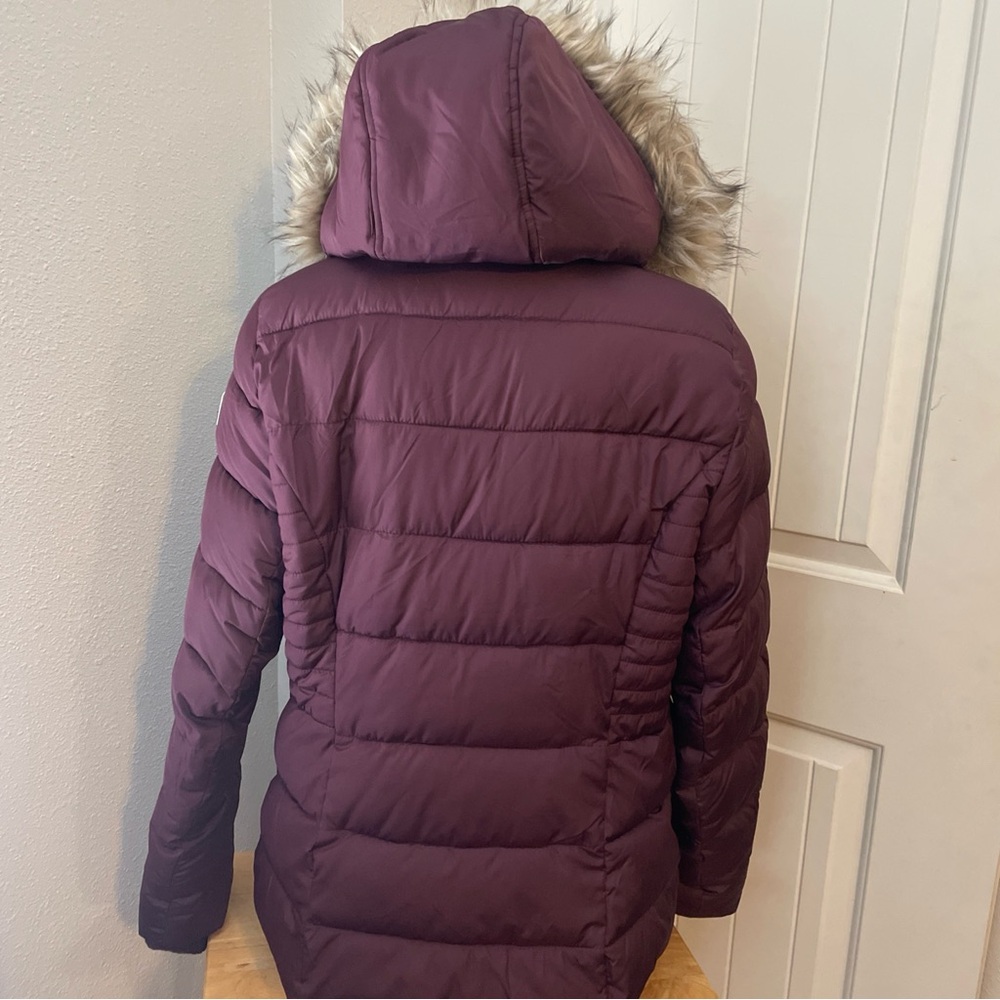 Abercrombie & Fitch Burgundy Puffer Jacket with Faux Fur Hood NWT - Picture 2 of 8